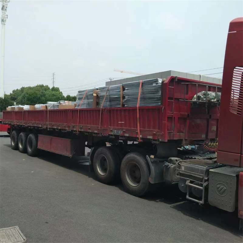 保定市乌鲁木齐县物流专线：高效直达的运输之旅